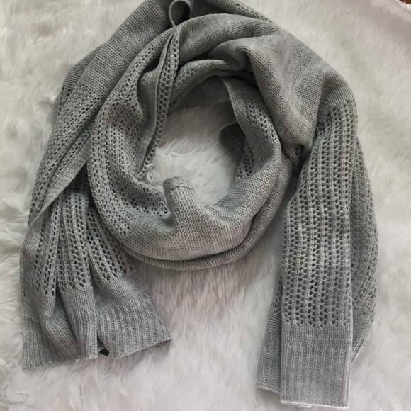 DKNY Open-Knit Blocked Scarf Heather Gray - Picture 2 of 7